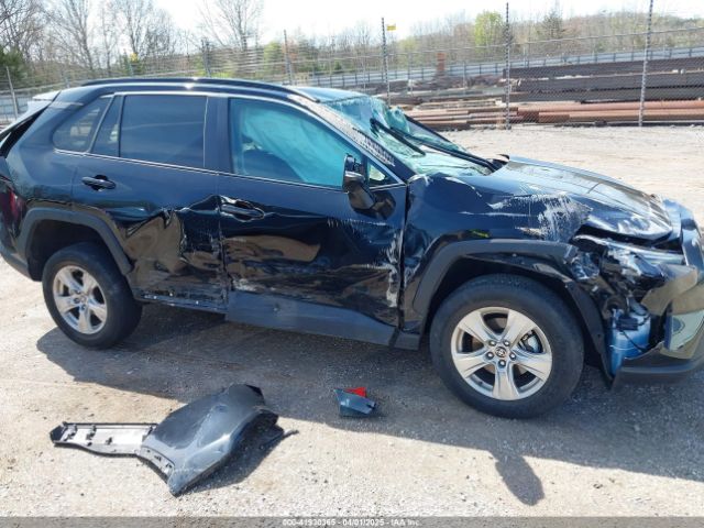 2T3P1RFV6MC241180 Toyota Rav4 Xle