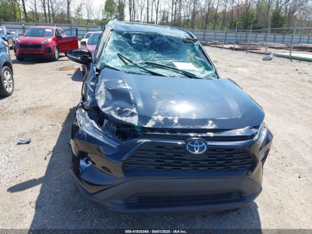 2T3P1RFV6MC241180 Toyota Rav4 Xle