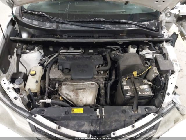 2T3BFREV6EW145188 Toyota RAV4 LE