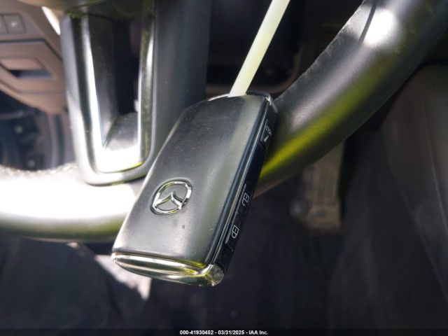 JM1BPBMM1L1169228 Mazda Mazda3 Hatchback Preferred Package