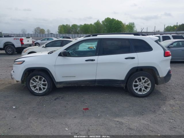 1C4PJLAB1HW640613 Jeep Cherokee Sport Fwd