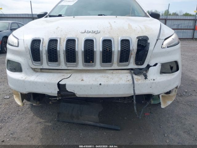1C4PJLAB1HW640613 Jeep Cherokee Sport Fwd
