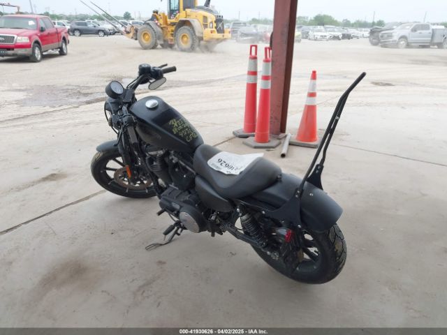 2017 HARLEY-DAVIDSON XL883 1HD4LE215HC431311 Photo 2