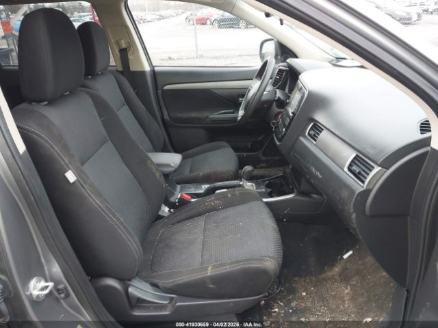 2018 MITSUBISHI OUTLANDER JA4AZ3A39JZ056255 Photo 4