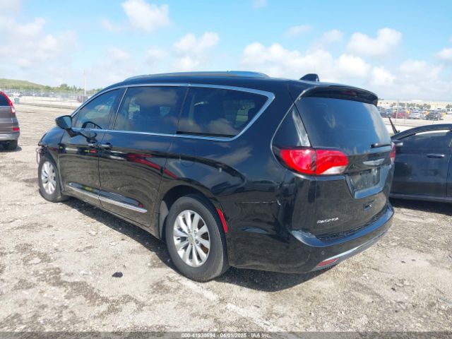 2C4RC1BG7KR627074 Chrysler Pacifica Touring L