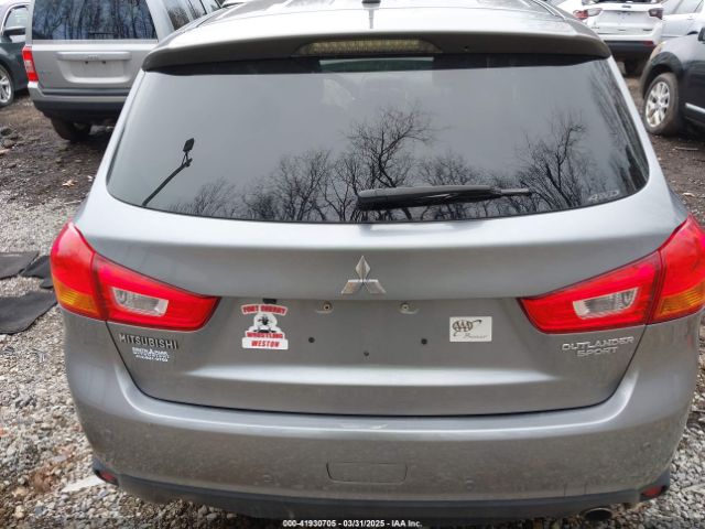4A4AR4AU8EE025265 Mitsubishi Outlander Sport Se