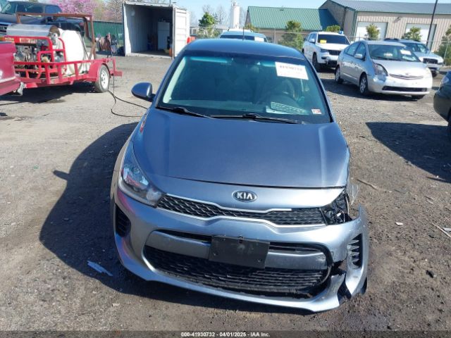 3KPA25AB5KE188889 KIA Rio 5-door S