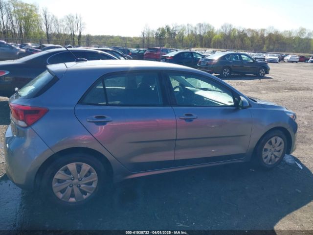 3KPA25AB5KE188889 KIA Rio 5-door S