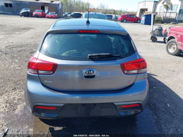 3KPA25AB5KE188889 KIA Rio 5-door S