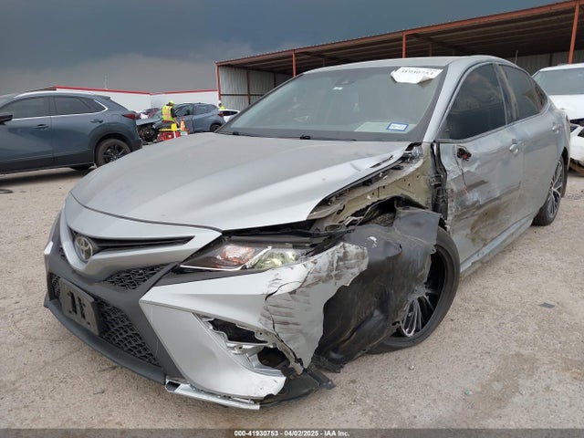4T1B11HK2JU079694 Toyota CAMRY SE
