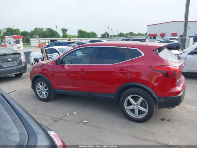 JN1BJ1CPXJW183803 Nissan Rogue Sport S