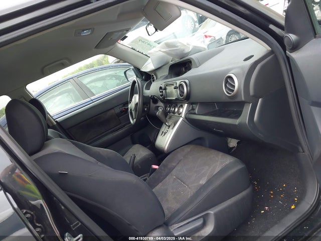Scion XB 2014 JTLZE4FE5EJ053267 Image 5