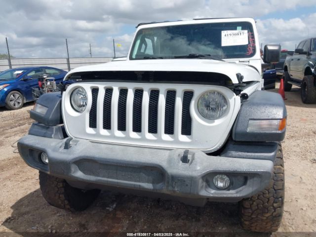 1C4HJXDG4JW298647 Jeep Wrangler Unlimited Sport S 4x4