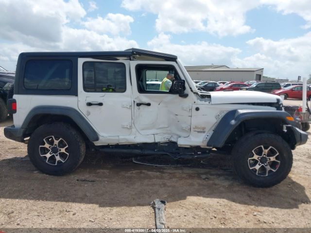 1C4HJXDG4JW298647 Jeep Wrangler Unlimited Sport S 4x4