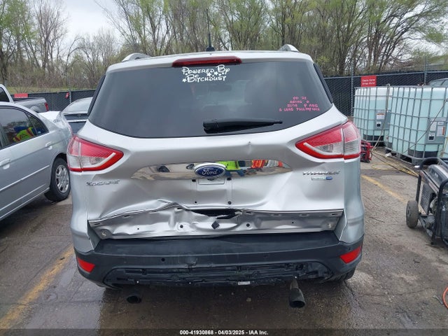1FMCU9JX2FUA24279 Ford Escape Titanium