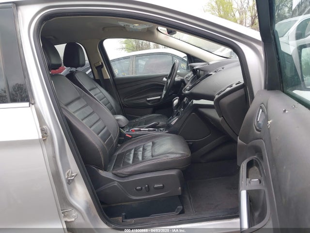 1FMCU9JX2FUA24279 Ford Escape Titanium