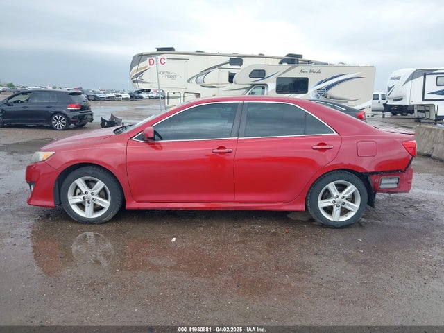 4T1BF1FK3EU736321 Toyota CAMRY SE