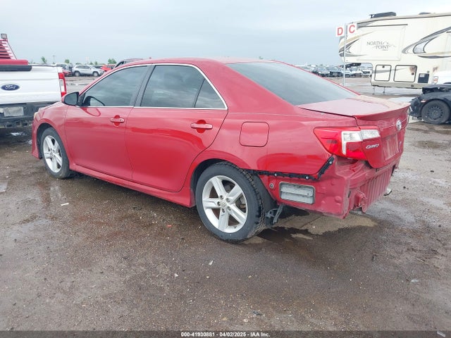 4T1BF1FK3EU736321 Toyota CAMRY SE