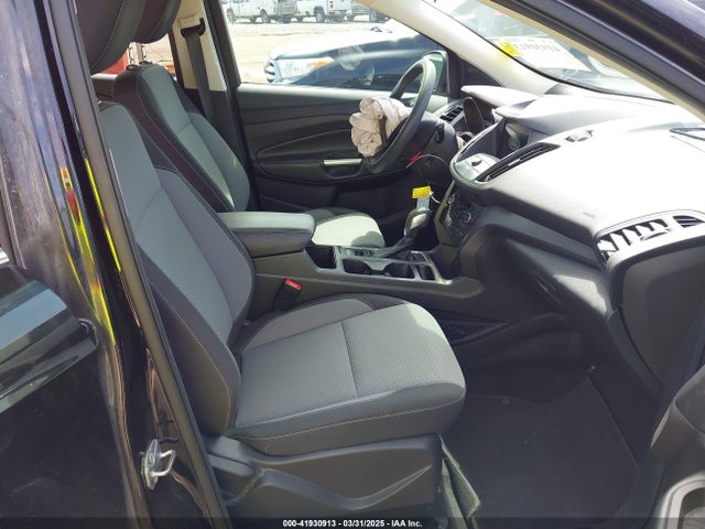 1FMCU9GDXKUB78598 Ford ESCAPE SE