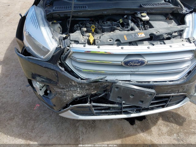 1FMCU9GDXKUB78598 Ford ESCAPE SE