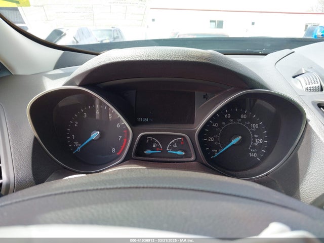 1FMCU9GDXKUB78598 Ford ESCAPE SE