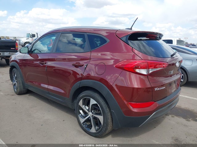 KM8J33A24GU095996 Hyundai Tucson Sport
