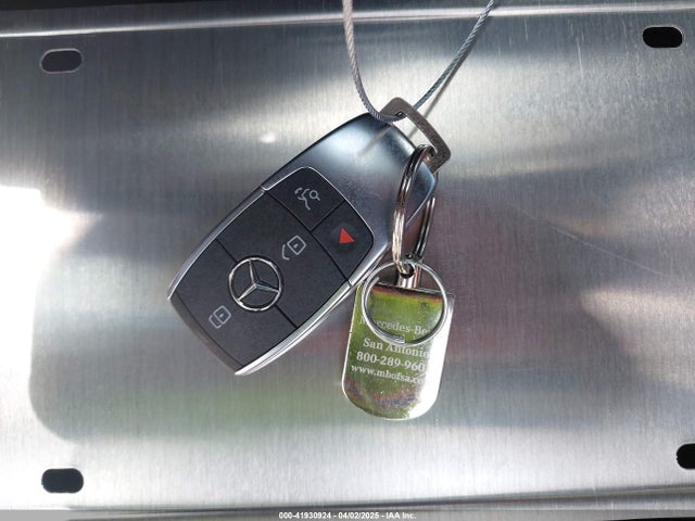 4JGFB4JB3PA922922 Mercedes-Benz m264