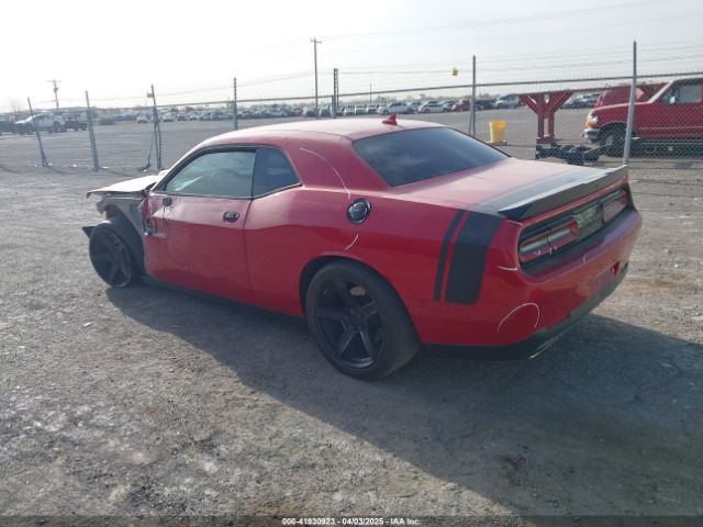 2C3CDZFJ6GH236331 Dodge Challenger 392 Hemi Scat Pack Shaker