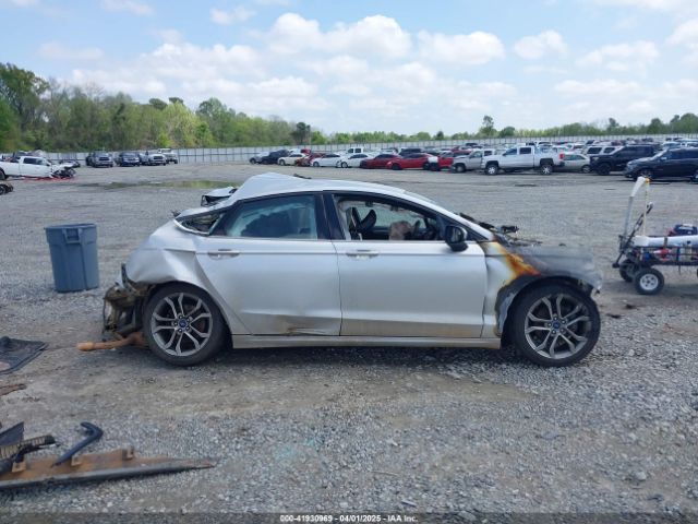 3FA6P0G71HR161404 Ford FUSION S