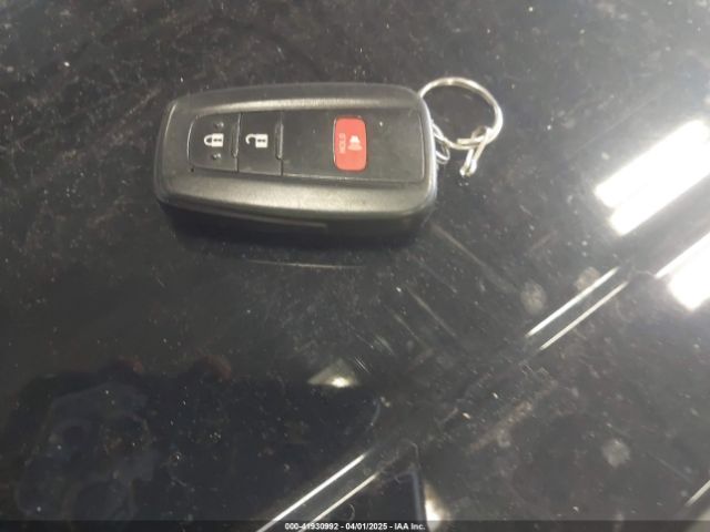 JTDKARFU0G3025607 Toyota Prius Three