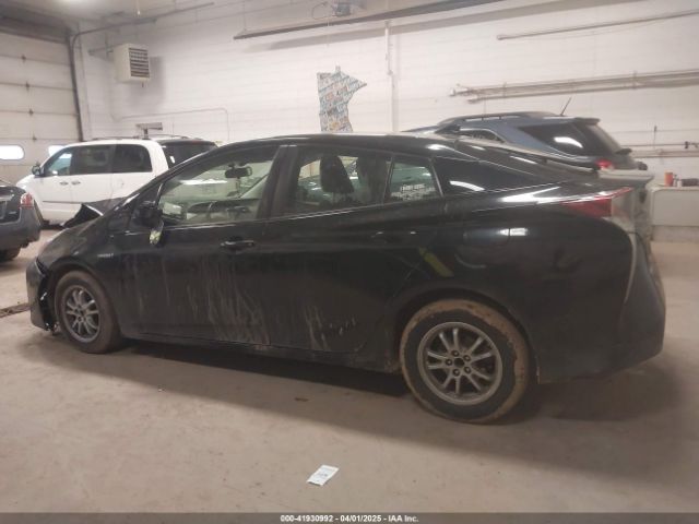 JTDKARFU0G3025607 Toyota Prius Three