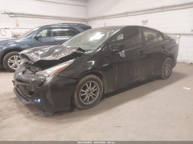JTDKARFU0G3025607 Toyota Prius Three