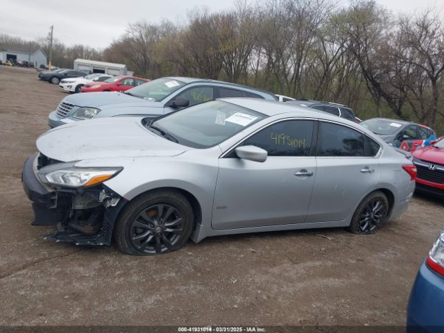 1N4AL3AP1HC249318 Nissan Altima 2.5 S