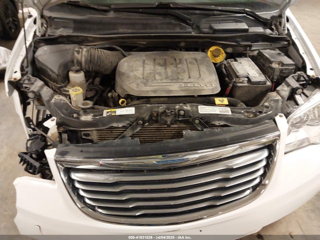 2C4RC1BG1ER209212 Chrysler Town & Country Touring