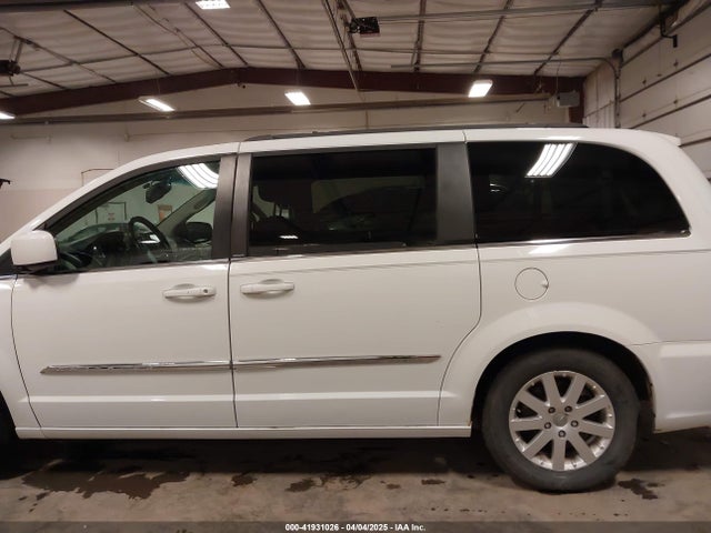 2C4RC1BG1ER209212 Chrysler Town & Country Touring