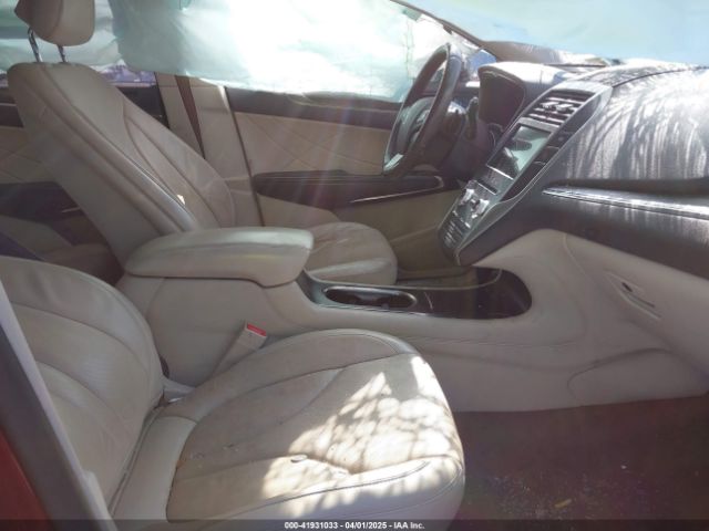 5LMCJ3D92HUL32281 Lincoln Mkc Reserve