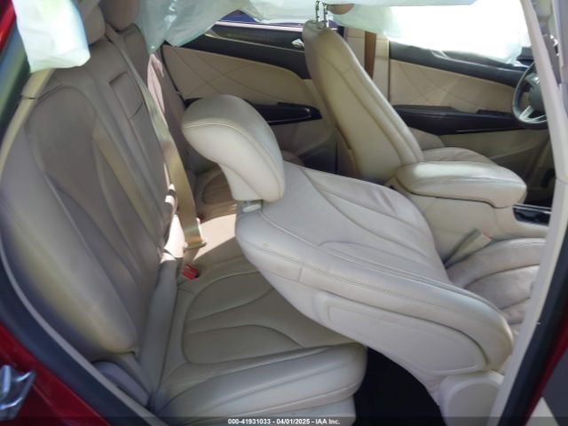 5LMCJ3D92HUL32281 Lincoln Mkc Reserve
