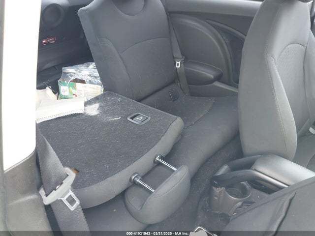 2012 MINI COOPER WMWSU3C59CT256398 Photo 7