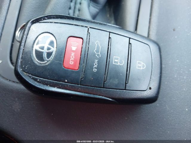 JTEAAAAH5PJ140489 Toyota VENZA LE