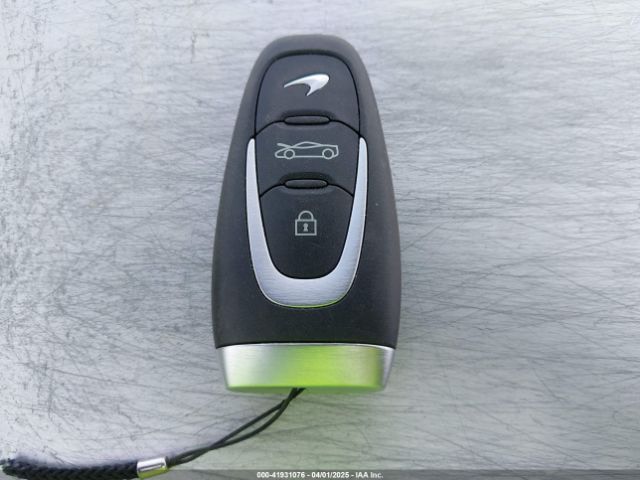 SBM16AEA8RW002252 Mclaren Artura