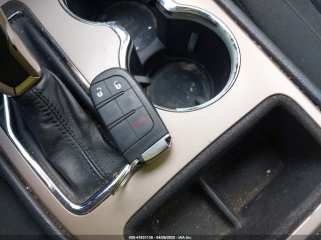 1C4RJEAG8HC685372 Jeep Grand Cherokee Laredo 4x2
