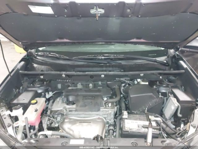 2T3RFREVXJW788412 Toyota Rav4 Xle