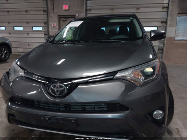 2T3RFREVXJW788412 Toyota Rav4 Xle