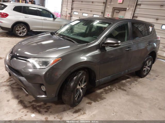 2T3RFREVXJW788412 Toyota Rav4 Xle