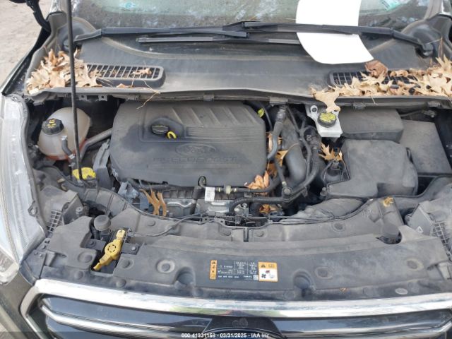 1FMCU0JD1HUE65762 Ford Escape Titanium