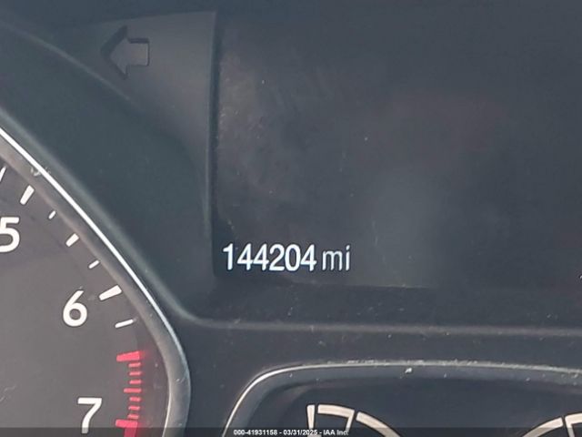 1FMCU0JD1HUE65762 Ford Escape Titanium