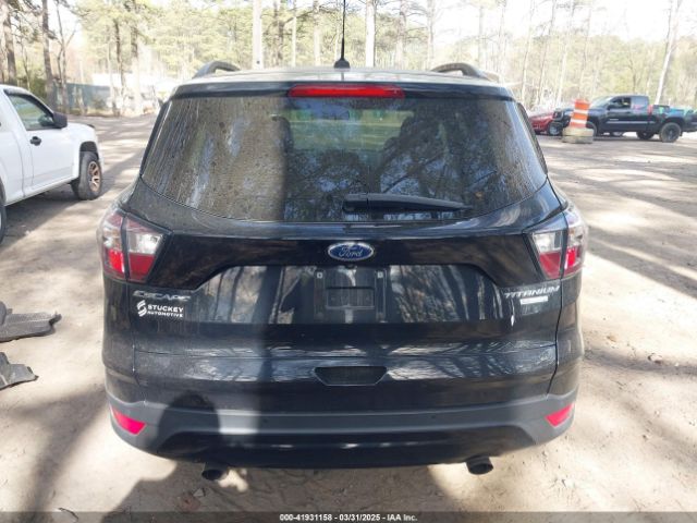 1FMCU0JD1HUE65762 Ford Escape Titanium