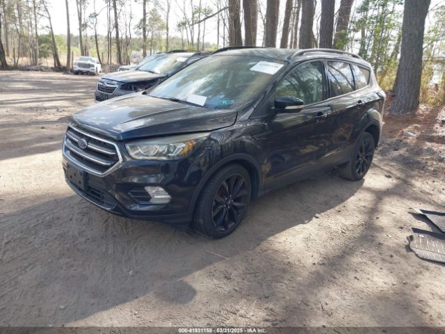 1FMCU0JD1HUE65762 Ford Escape Titanium