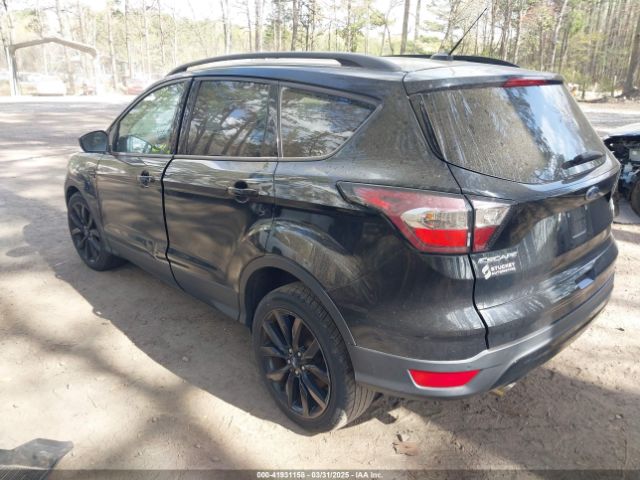 1FMCU0JD1HUE65762 Ford Escape Titanium