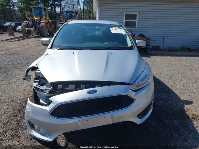 1FADP3K28JL236981 Ford FOCUS SE